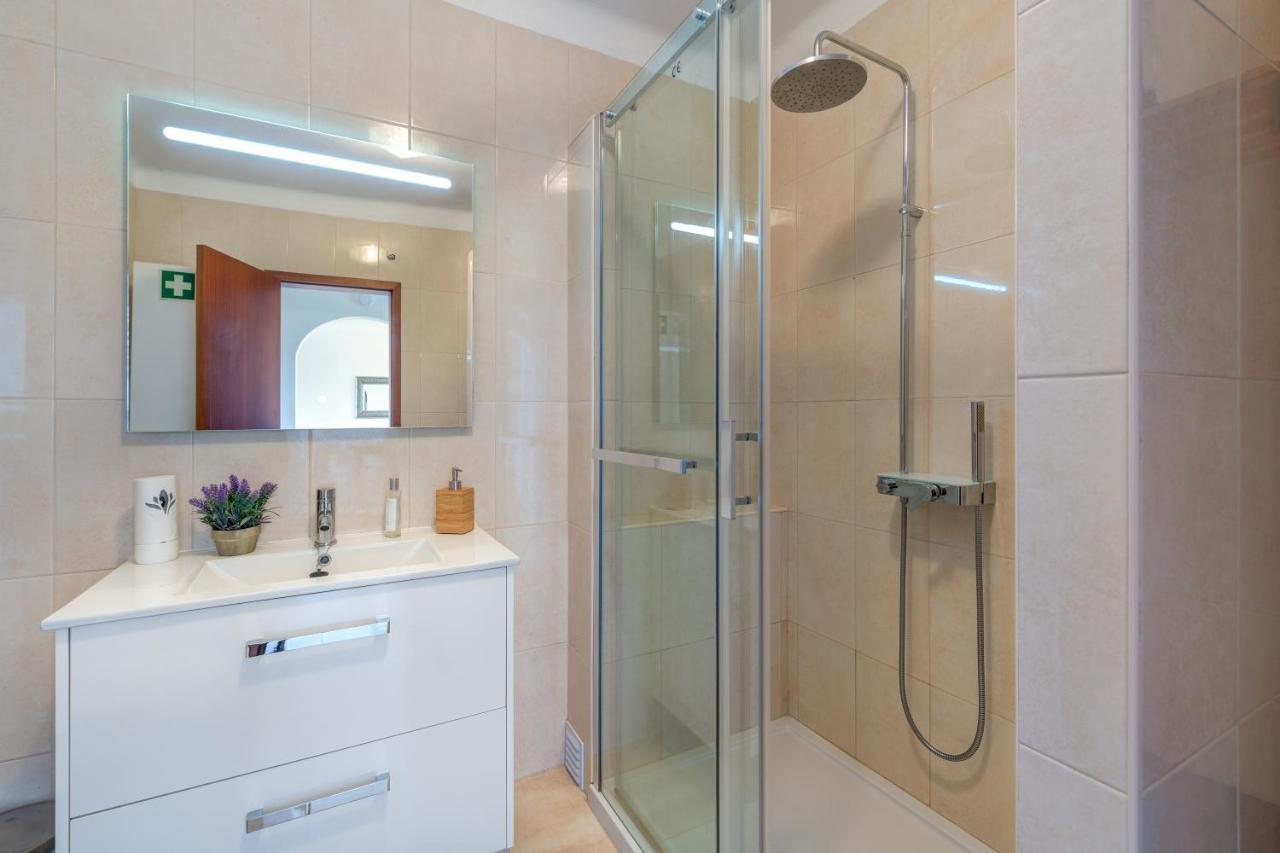 Algarsun - Idealy Situated Holiday Apartment With All Modern Comfort Албуфейра Екстериор снимка